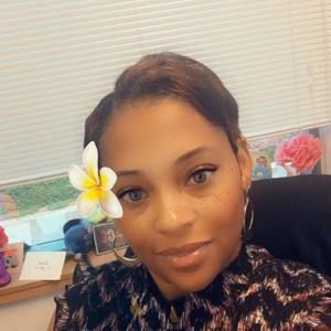 Meet your Posher, Tiffany